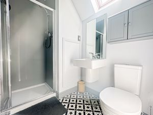 Photo 16- click for photo gallery